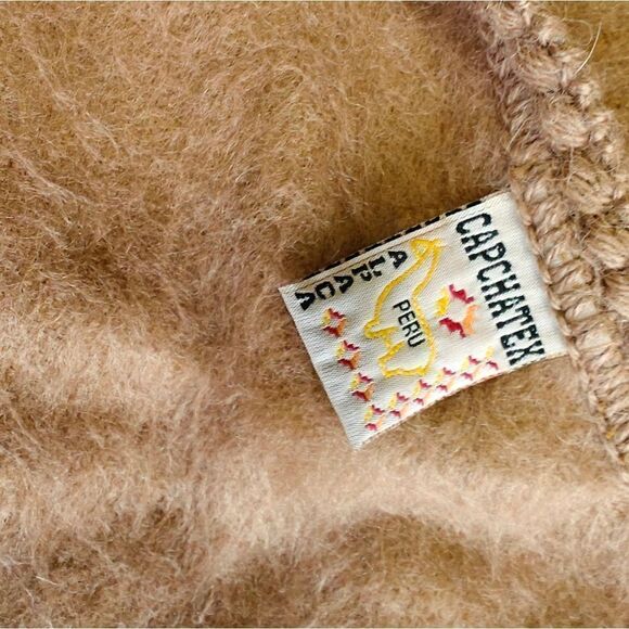 PERU 100% ALPACA CAPCHATEX caramel lace button front poncho L - Picture 6 of 7